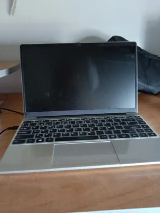 Portátil Negro/Platead.Casi nuevo.