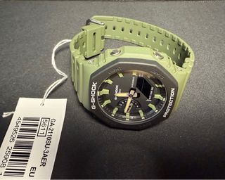 Reloj Casio G-Shock GA-2110SU-3AER Verde Militar