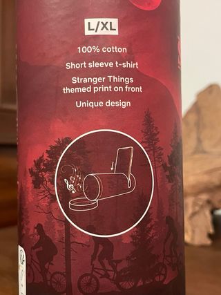 Stranger Things T-shirt unisex + Funko Demogorgone
