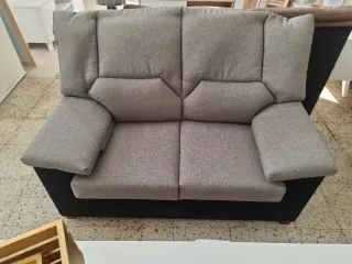 Sofá 2 plazas gris tela