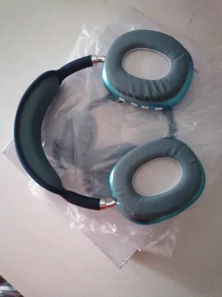 Auriculares P9 Pro Max Azules. Nuevos.
