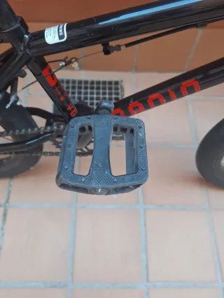 Bicicleta BMX Radio Revo 18