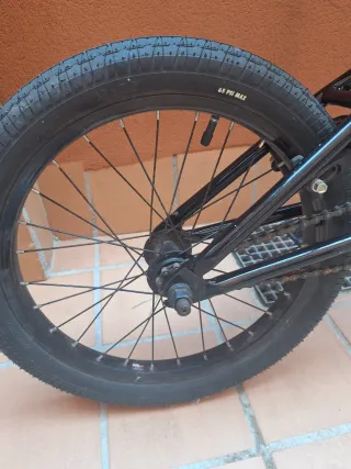 Bicicleta BMX Radio Revo 18