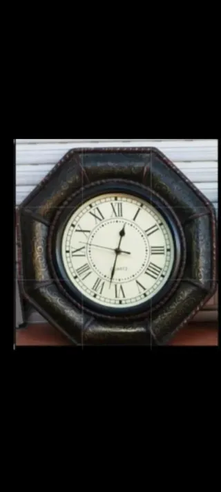 Reloj de Pared Octogonal Simil Cuero 38cm