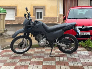 Yamaha XT 600 E Moto Enduro/Aventura