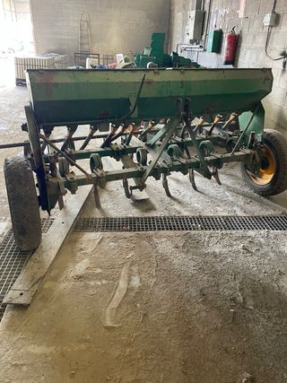 Sembradora cereal 13 brazos