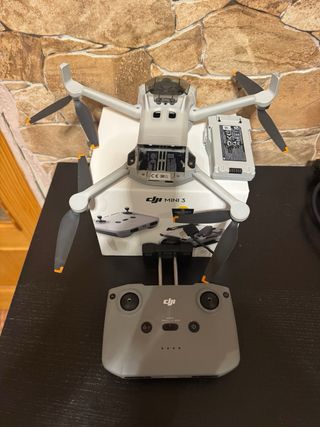 Dron DJI Mini 3