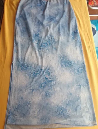 Falda larga Primark azul y blanco talla M