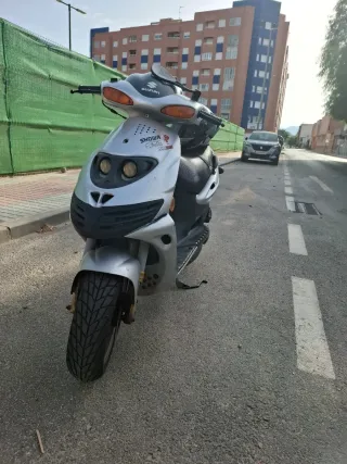 Suzuki Katana AY 50 Plata