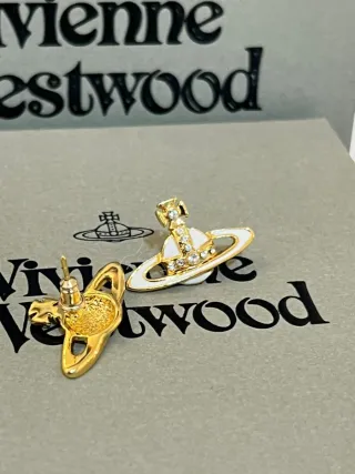 Pendientes Vivienne Westwood Orb Dorados Blancos