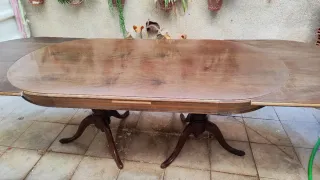 Mesa de comedor extensible de madera