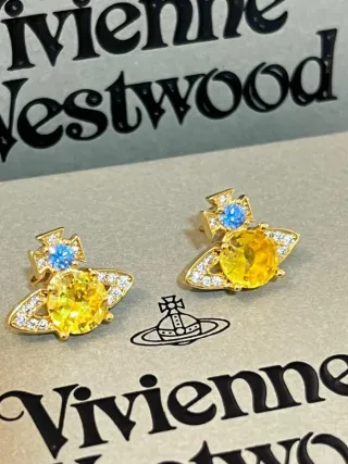 Pendientes Vivienne Westwood Orb Dorados