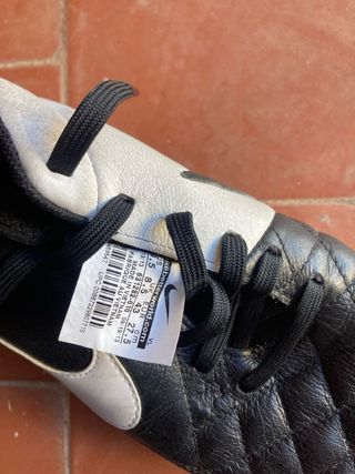 Botas de fútbol Nike T90