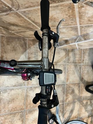 Bicicleta MADISON color burdeos para arreglar