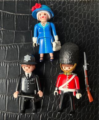 Playmobil junto figuras inglesas