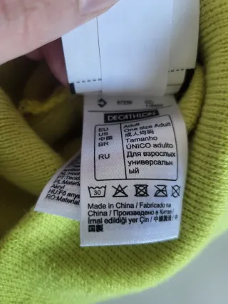 Gorro Decathlon Verde y Gris