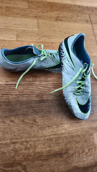 Botas de fútbol Nike