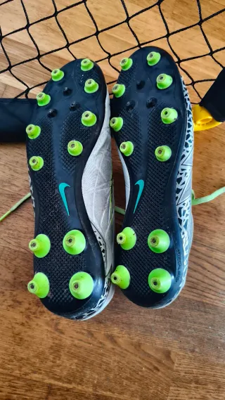 Botas de fútbol Nike