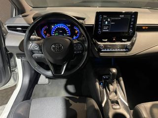 Toyota Corolla 2.0 180H STYLE E-CVT