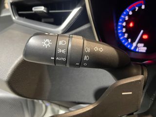 Toyota Corolla 2.0 180H STYLE E-CVT