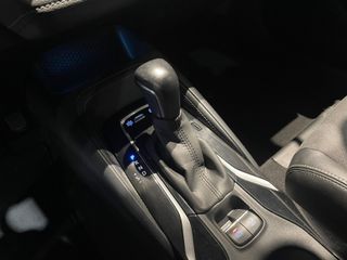 Toyota Corolla 2.0 180H STYLE E-CVT