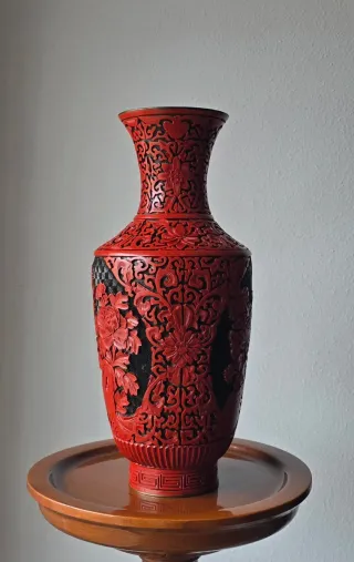 Jarrón Chino Laca Cinabrio Flores