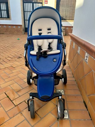 Carro Mima Xari azul con accesorios