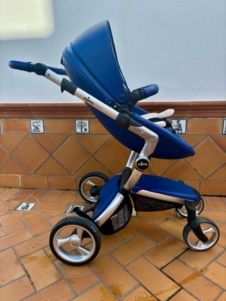 Carro Mima Xari azul con accesorios