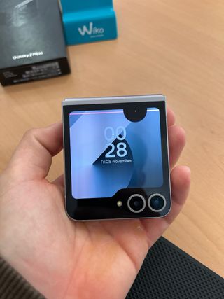 Samsung Galaxy Z Flip 6