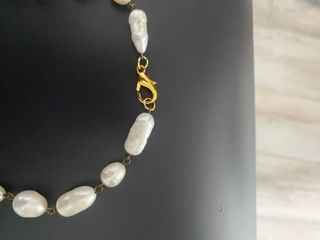Collar Perlas Cultivadas y Colgante Dorado