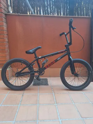 Radio Revo 18 BMX 2024
