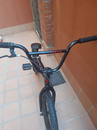 Radio Revo 18 BMX 2024