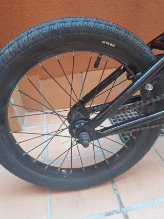 Radio Revo 18 BMX 2024