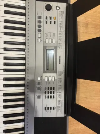 OFERTA Teclado Yamaha E353