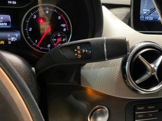 MERCEDES-BENZ Clase B B 200 d