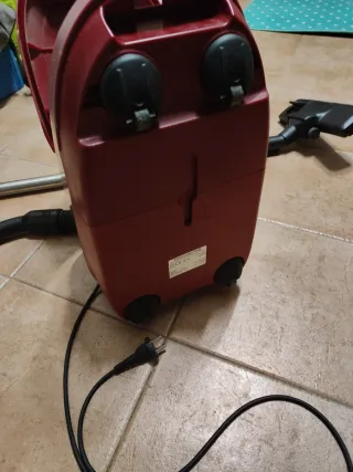 Aspiradora Rowenta Power XXL Roja