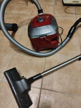 Aspiradora Rowenta Power XXL Roja