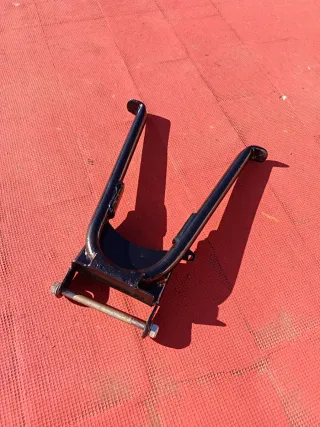 Caballete Derbi Variant