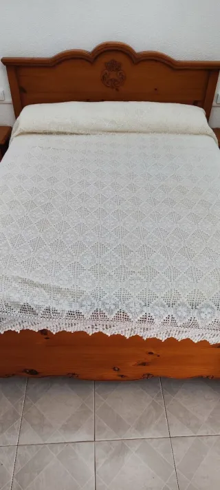 Colcha ganchillo 135cm beige/blanco