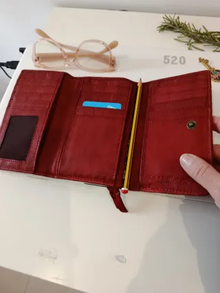 Billetera mujer marca: biba rojo