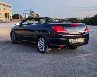 Opel Astra Opel Astra Twin Top 1.9 CDTi Cosmo