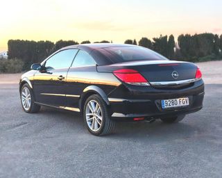 Opel Astra Opel Astra Twin Top 1.9 CDTi Cosmo