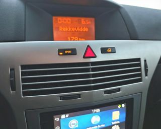 Opel Astra Opel Astra Twin Top 1.9 CDTi Cosmo