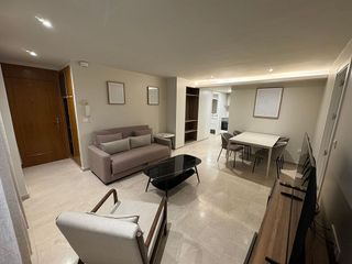 Piso en alquiler en Ensanche - Diputación en Alicante