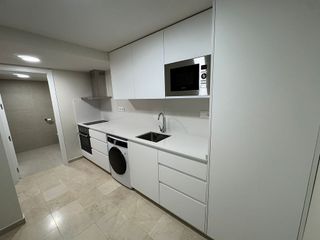 Piso en alquiler en Ensanche - Diputación en Alicante