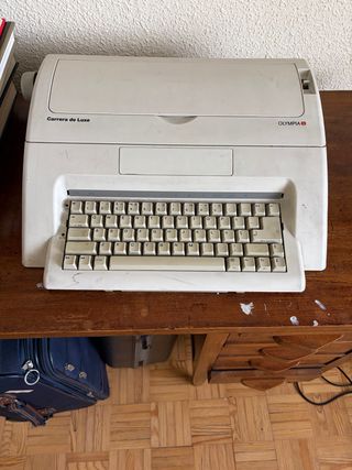 Máquina de escribir Olympia Carrera de Luxe