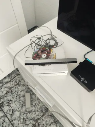 Nintendo Wii Blanca con Juego