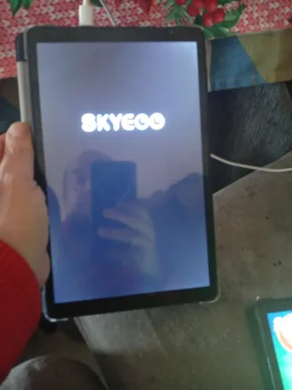 Tablet SKYGO 9 Negra/Gris