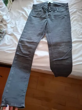 Pantalón gris Acquaverde