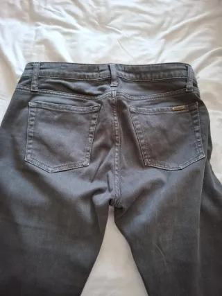 Pantalón gris Acquaverde